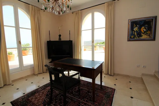 Hermosa villa de lujo en La Sella, Denia — 10