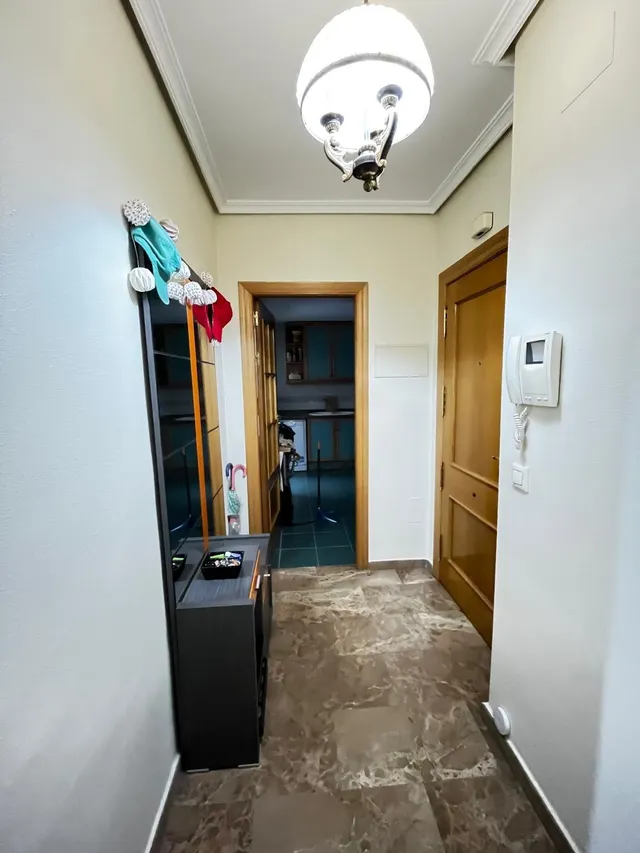 AMPLIO APARTAMENTO ZONA INDUSTRIA CON GARAJE Y TRASTERO. — 12