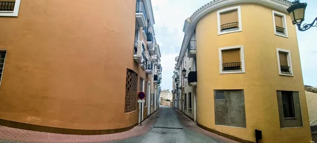 ¡OPORTUNIDAD!  PISO DE DOS DORMITORIOS EN PLANTA BAJA, XIRLES (POLOP) — 25