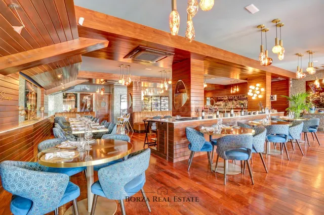 RESTAURANTE DE ALTO nivel FRENTE AL MAR EN PLAYA SAN JUAN — 5