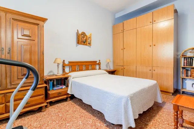 Gran casa familiar de 3 plantas en Ronda de Poniente — 20