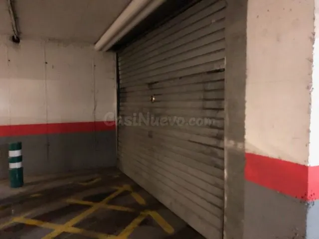 PARKING PARA MOTO EN EDIFICIO LA ILLA DE AMPOSTA - foto 3