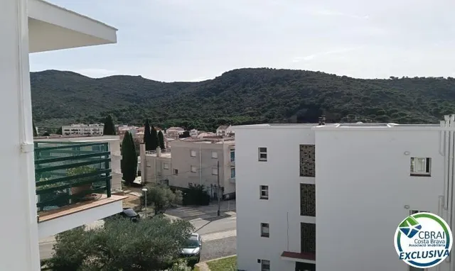 Bonito piso con vista mar en mas oliva Roses — 9