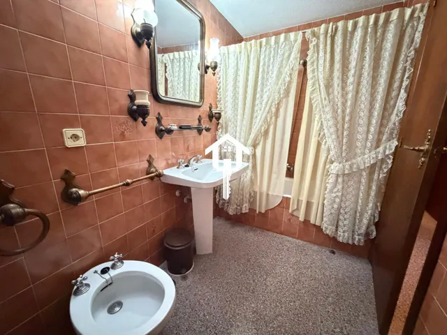 Piso en venta en Alicante, 4 dormitorios, 2 baños, 105m2, segunda planta con ascensor — 23
