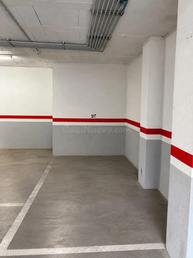 Plaza de Parking de 8,5 m2