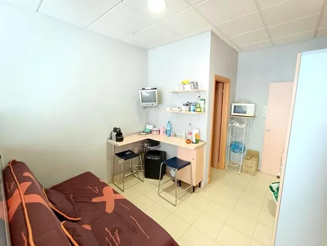 ESTUPENDO LOCAL, ¡IDEAL PARA SU NEGOCIO, SIN NECESIDAD DE RE - foto 2