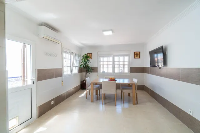CHALET independiente con piscina privada y parcela segregable de 809 m2 en Torreta Florida — 36