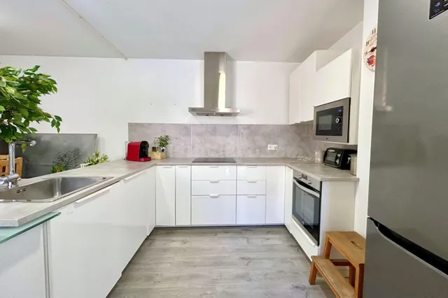 Amplia vivienda con terraza-solárium y vistas a Odiseo - foto 2