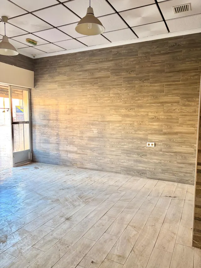 Local comercial en esquina de 126 m2 en el centro de Era Alt - foto 5