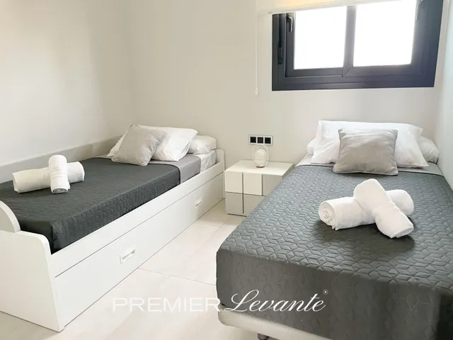 ESPECTACULAR PISO EN BENIDORM — 33