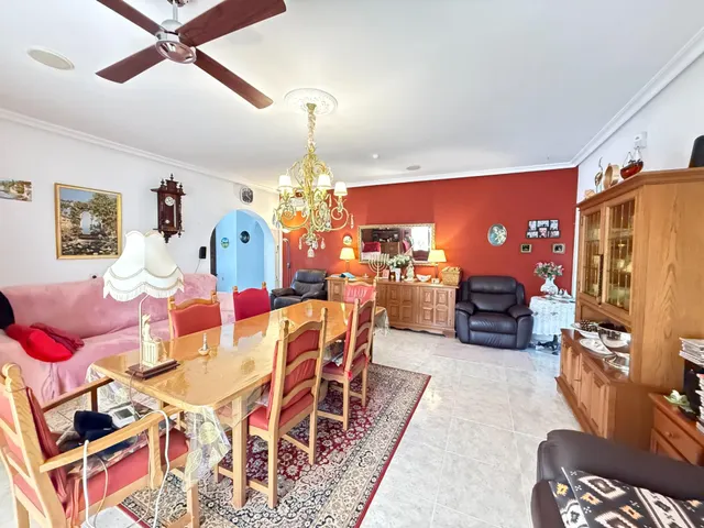 Impresionante Chalet Independiente en El Chaparral, Torrevieja — 49