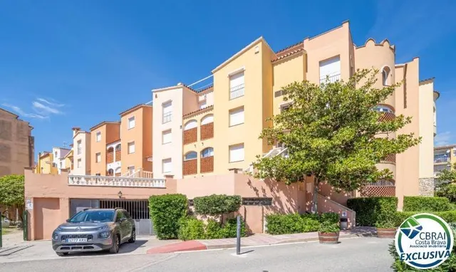 GRAN RESERVA – Apartamento reformado con licencia turística a 75 m de la playa — 25