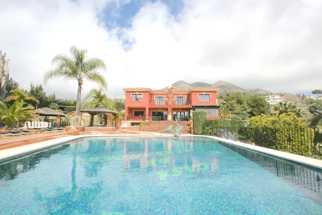 Chalet 7 habitaciones 735m² en venta - Centro — 50