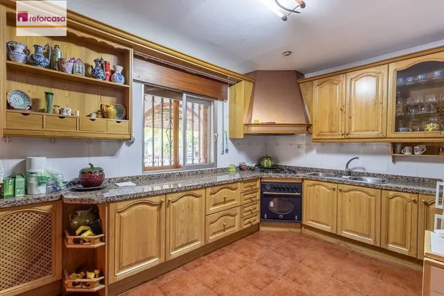 Espectacular Chalet en Ogijares - Ideal para Familias — 25