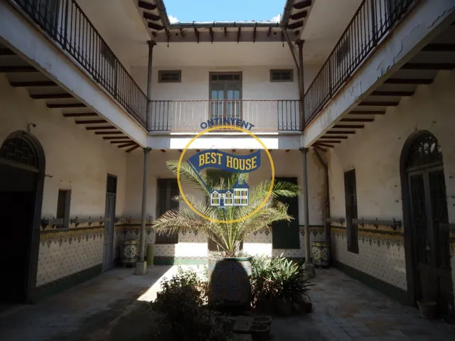 CASA HISTÓRICA CON TERRENO URBANO A LA VENTA EN MONTAVERNER!