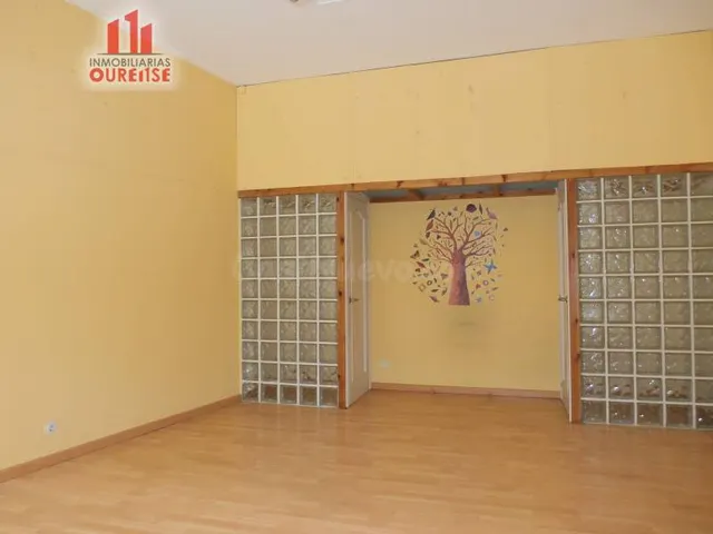 LOCAL COMERCIAL EN GALERIAS