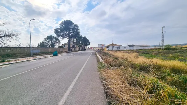 Terreno en venta en Zuera. — 8