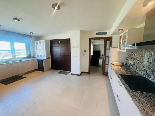 Villa 4 habitaciones 360m² en venta - Jerónimo Y Avileses — 7