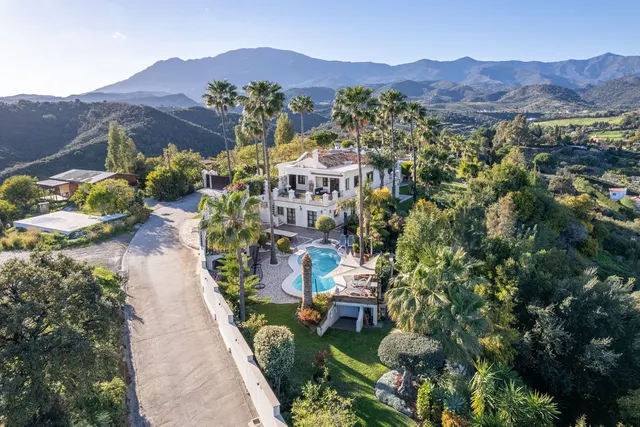 Chalet 6 habitaciones 341m² en venta - Costa Del Sol