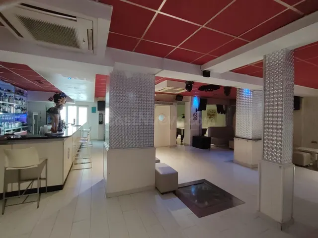 Local comercial 170m² en venta - Villamartín-Las Filipinas - foto 3