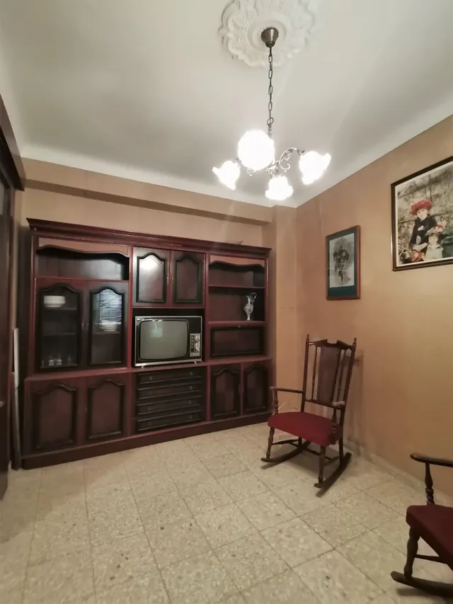 CASA A LA VENTA EN ZONA AVENIDA DE LA CONSTITUCION — 18