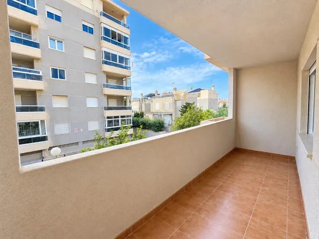 Bonito apartamento 2 dormitorios, piscina comunitaria en Torreblanca, Torrevieja — 5