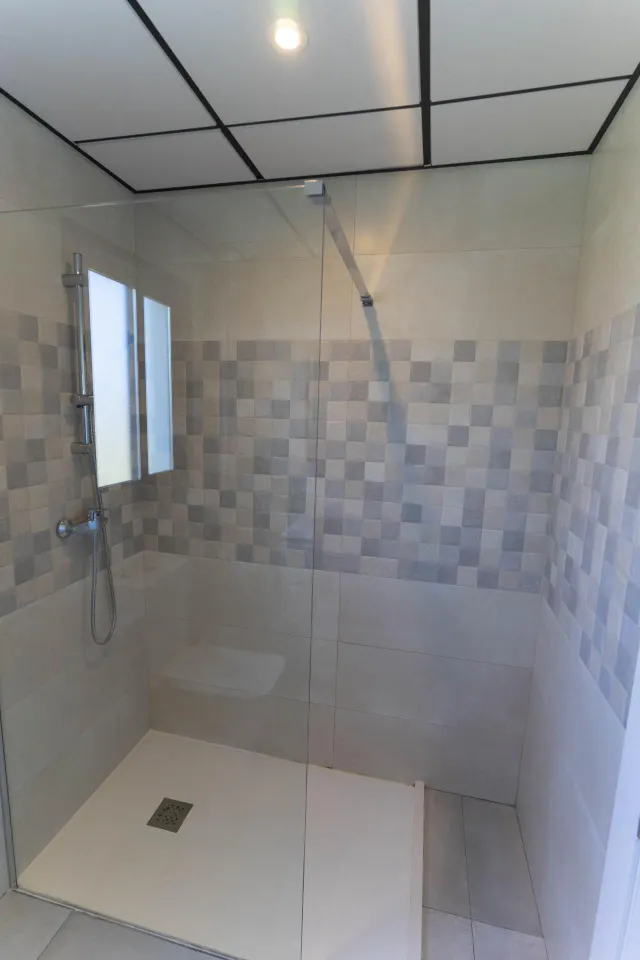 Chalet pareado con garaje, piscina y jardin — 30