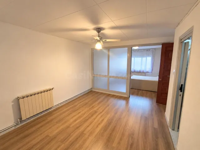 PISO PLANTA BAJA CON PATIO EN VENTA - foto 2
