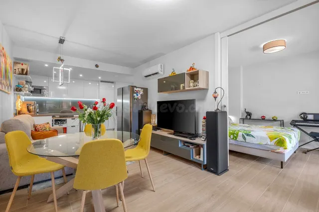 APARTAMENTO DE 2 DORMITORIOS Y 2 BAÑOS EN ORIHUELA COSTA — 15