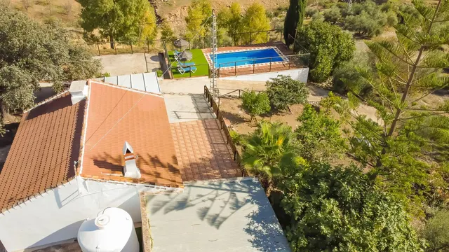 Finca rústica 2 habitaciones 140m² en venta - Polígono - Alrededores - Pedanías — 6