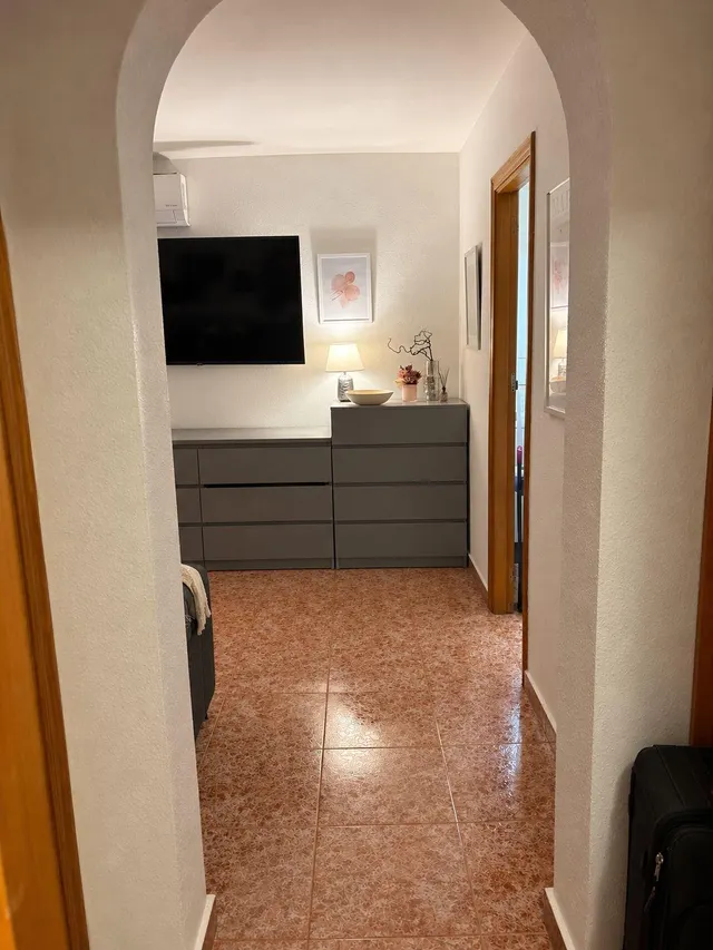 APARTAMENTO DE 2 DORMITORIOS CON SOLÁRIUM PRIVADO EN LOS ALT - foto 2