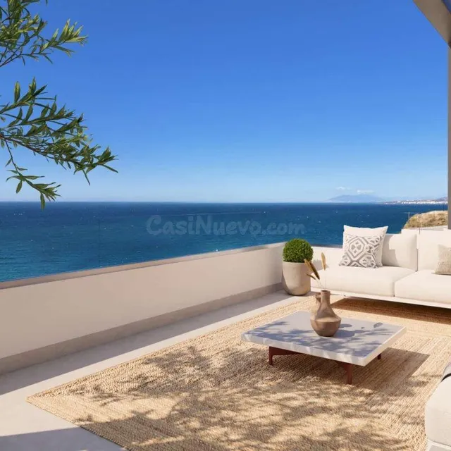 CASAS ADOSADAS Y PAREADAS CON VISTAS AL MAR EN VELEZ MALAGA - foto 3