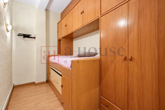 Piso listo para entrar a vivir con balcón y doble orientación en el poblenou — 22