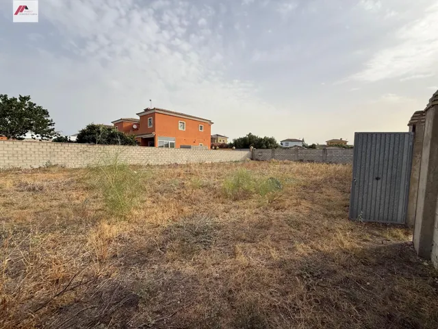 Parcela en venta de 653 m2 en la zona de Cuatro Pinos - foto 3