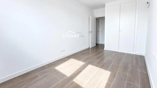 ALOVERA - Obra nueva. Ático con terraza de 10 m2, 3 habitaciones, 3 baños, 2 plazas de garaje, Trastero y piscina. — 41