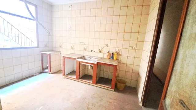 Casa en el centro de Carcaixent con posibilidades de viviend - foto 3