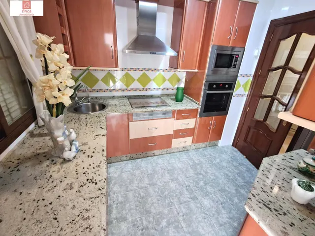 VENTA EN MONTIJO, ZONA CENTRO, MAGNIFICO PISO EN 1ª PLANTA, AMUEBLADO, EXCELENTES CALIDADES, CLIMATIZADO — 4