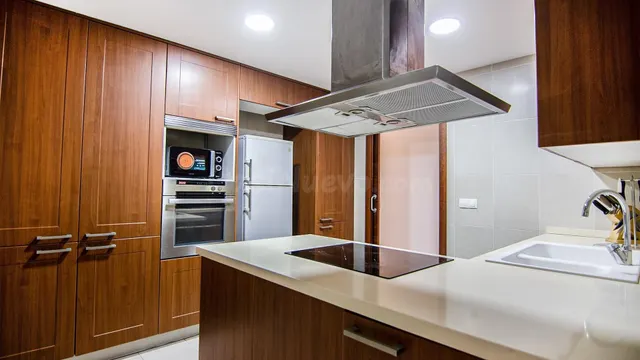 Alquiler de moderno piso en la zona de Alameda, Valencia - foto 2