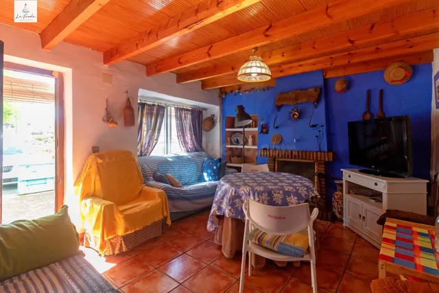 CASA RUSTICA CON ENCANTO CON TERRENO EN ARCHIDONA (MALAGA) - foto 3