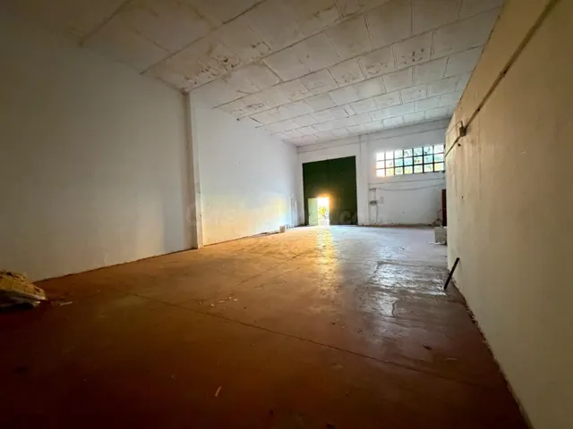 NAVE INDUSTRIAL EN CAPELLANIAS - foto 3