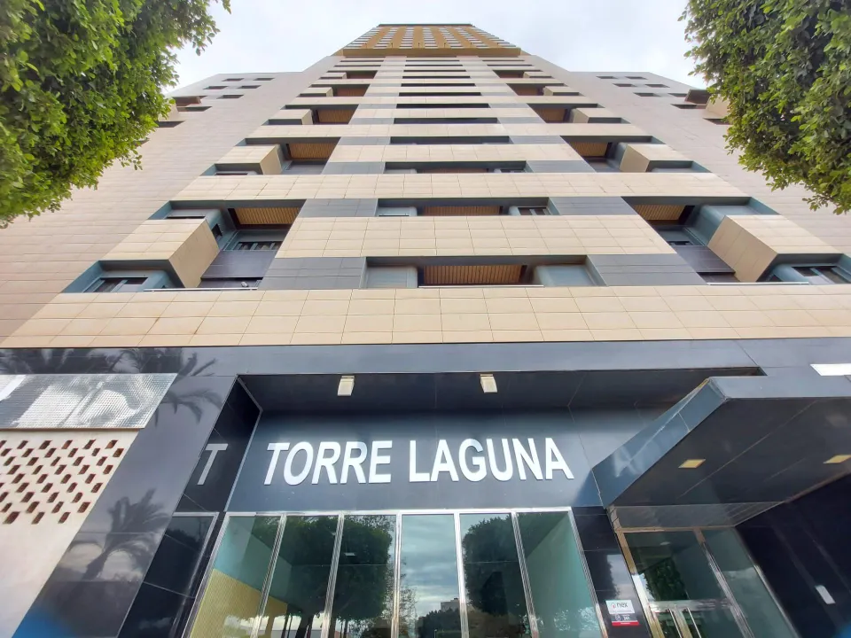 oficina en alquiler  en edificio Torrelaguna El Ejido