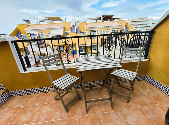VENTA DE EXCLUSIVO BUNGALOW ÁTICO CON ESPECTACULAR TERRAZA — 18