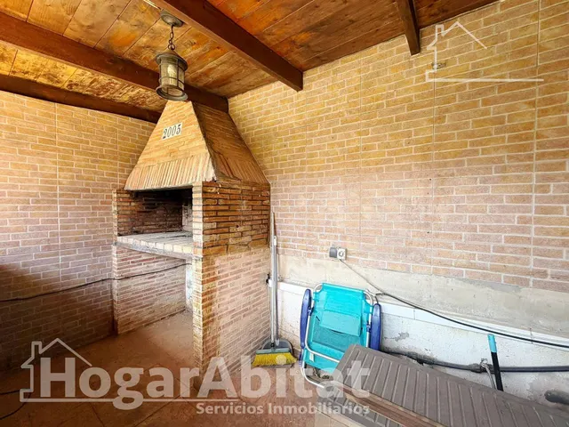 ¡PRECIOSO CHALET! AMPLIO Y REFORMADO CON PISCINA PRIVADA, GARAJE Y PARCELA — 20
