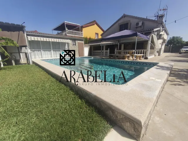 GRAN CHALET INDEPENDIENTE EN PARCELA DE 1.000 m2 CON PISCINA - foto 3