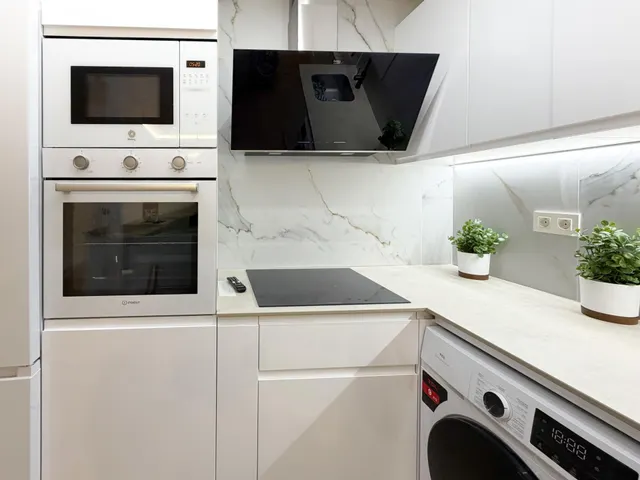 Piso reformado y luminoso de 2 habitaciones junto al campus del milán Oviedo — 9