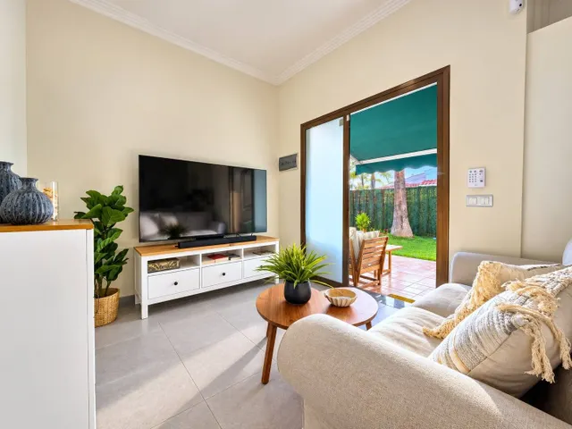 En alquiler estupendo bungalow con amplio jardin y mucha luminosidad — 9