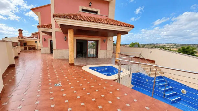 Chalet 5 habitaciones 247m² en venta - Pueblo 9