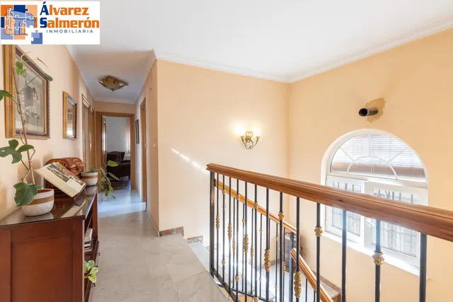Casa en esquina en venta en Las Gabias — 47