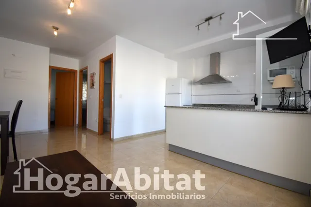 Seminuevo con terraza, piscina y garaje cerca de la playa — 7