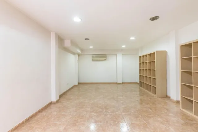 Entresuelo diáfano de 44 m2 en Archena, junto al ayuntamiento – ideal para tu negocio — 10